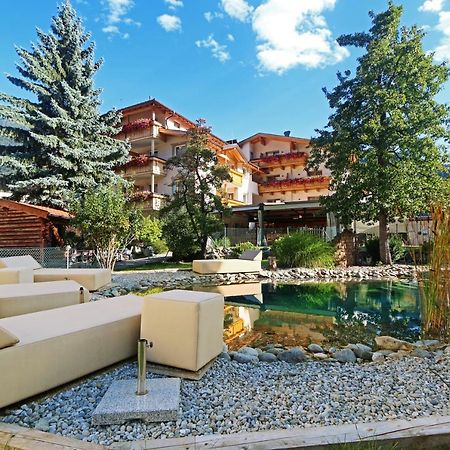 לאנדק Hotel Enzian מראה חיצוני תמונה